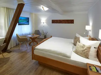 Doppelzimmer für 2 Personen (31 m²) in Eslohe 2/3