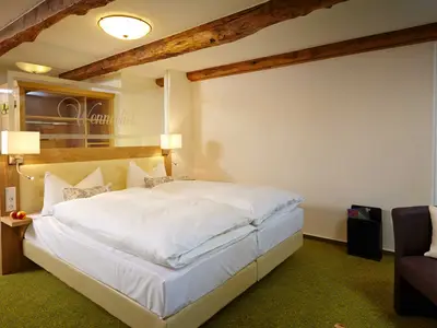 Doppelzimmer für 2 Personen (33 m²) in Eslohe 2/4