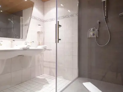 Badezimmer Nr. 14, ebenerdig