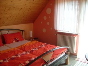 18961139-Doppelzimmer-2-Ettenheim-300x225-1