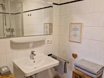 Doppelzimmer für 2 Personen (15 m²) in Fischbachau 8/8