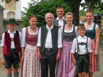 Doppelzimmer für 3 Personen (36 m²) in Fischbachau 2/7