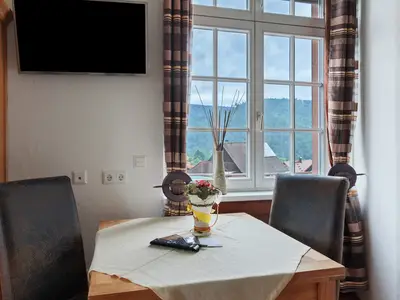 Photo, INSIDE, OUTSIDE