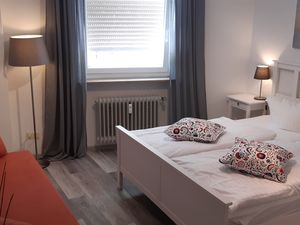 22596251-Doppelzimmer-2-Freiburg im Breisgau-300x225-4