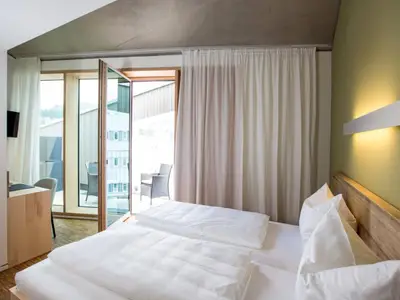 Doppelzimmer für 2 Personen in Freiburg im Breisgau 3/4