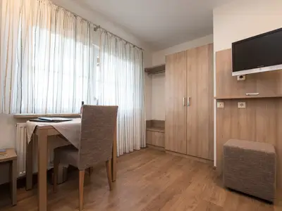 Doppelzimmer für 2 Personen in Freiburg 2/6