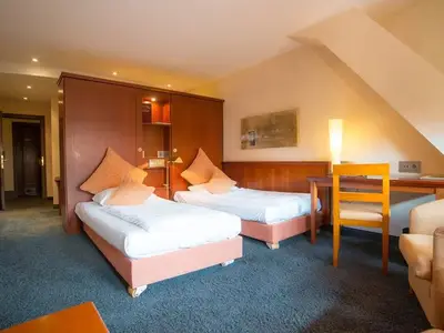 Doppelzimmer für 2 Personen in Freiburg im Breisgau 2/6