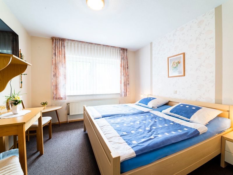 22169495-Doppelzimmer-2-Fresenburg-800x600-0