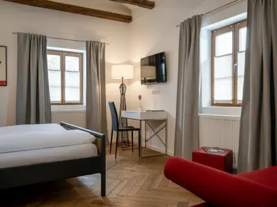 Doppelzimmer für 2 Personen in Friedolfing 3/6