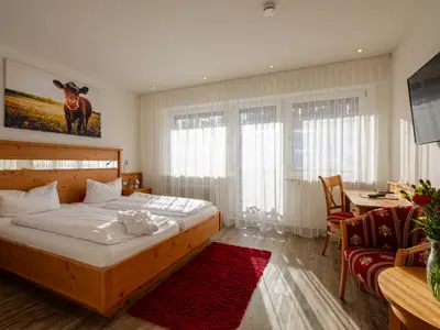 Doppelzimmer für 2 Personen in Furtwangen im Schwarzwald 3/4