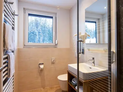 Doppelzimmer für 2 Personen in Furtwangen im Schwarzwald 4/5