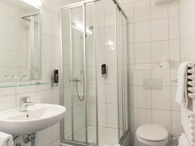 Doppelzimmer für 2 Personen in Furtwangen im Schwarzwald 3/4