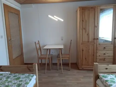 Doppelzimmer für 2 Personen (16 m²) in Furtwangen im Schwarzwald 8/10