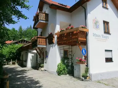 Doppelzimmer für 2 Personen (20 m²) in Füssen 1/10
