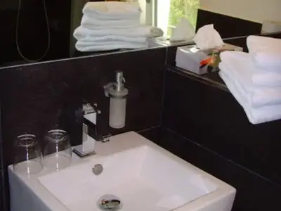 Doppelzimmer für 2 Personen in Geislingen 8/8