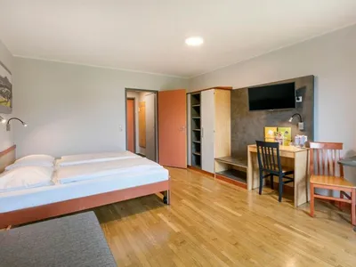 Doppelzimmer für 2 Personen (10 m²) in Gnas 7/10