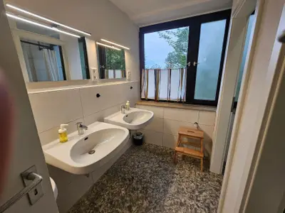 Doppelzimmer für 2 Personen (15 m²) in Gomadingen 8/9