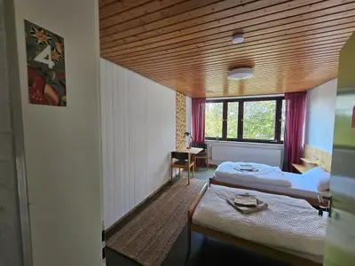 Doppelzimmer für 2 Personen (15 m²) in Gomadingen 1/9