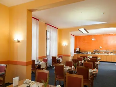 Doppelzimmer für 2 Personen (25 m²) in Görlitz 4/10 Doppelzimmer für 2 Personen (25 m²) in Görlitz 4/10