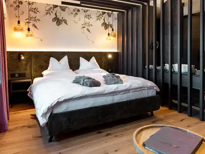 Hüttenhof ****S - Wellnesshotel & Luxus-Bergchalets