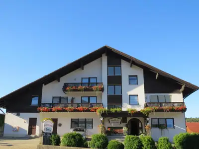 Doppelzimmer für 2 Personen (24 m²) in Grattersdorf 4/10