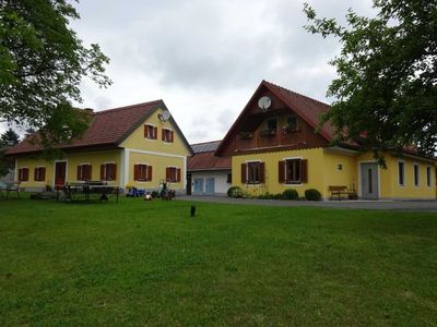 Doppelzimmer für 5 Personen (60 m²) in Groß St. Florian 1/10