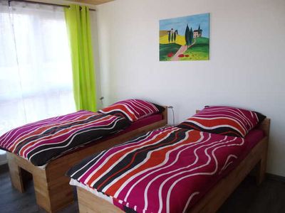 Doppelzimmer für 3 Personen (25 m²) in Großbettlingen 8/10