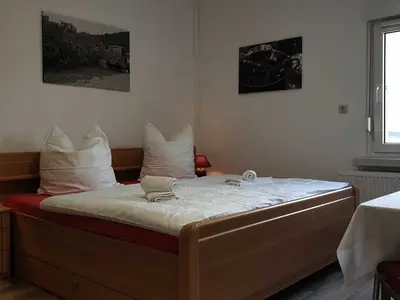 Doppelzimmer für 3 Personen in Großräschen 6/9