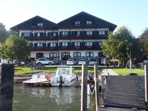 23898135-Doppelzimmer-2-Gstadt am Chiemsee-300x225-4