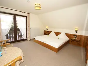 Doppelzimmer für 2 Personen in Häusern