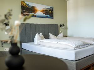 Doppelzimmer für 3 Personen in Halfing