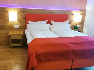 Doppelzimmer - Zimmer können von den Abbildungen abweichen