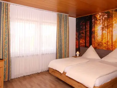 Doppelzimmer für 2 Personen (15 m²) in Hallenberg 2/2