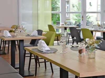 Doppelzimmer für 4 Personen (32 m²) in Hameln 10/10