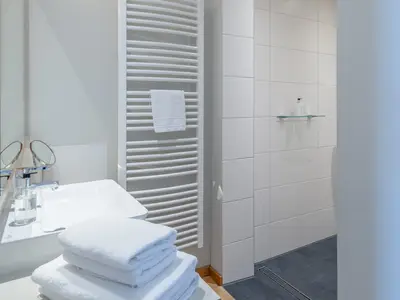 Komfortzimmer-Badezimmer