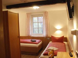 21879753-Doppelzimmer-2-Hann. Münden-300x225-3