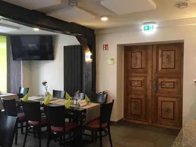 Doppelzimmer für 2 Personen (16 m²) in Hannoversch Münden 2/10