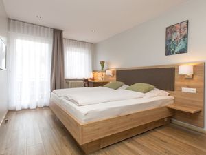 21993567-Doppelzimmer-2-Haslach im Kinzigtal-300x225-0