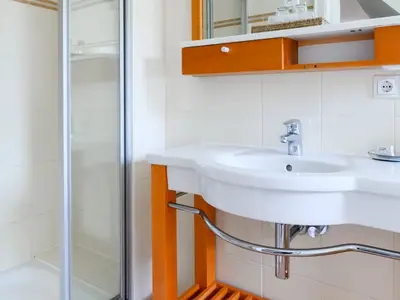 Badezimmerbeispiel Doppelzimmer Standard