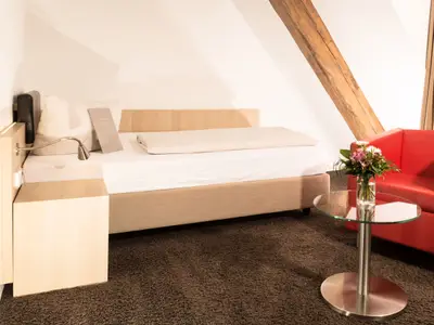 Doppelzimmer für 2 Personen in Hausen ob Verena 2/8