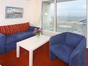 18365027-Doppelzimmer-3-Helgoland-300x225-1