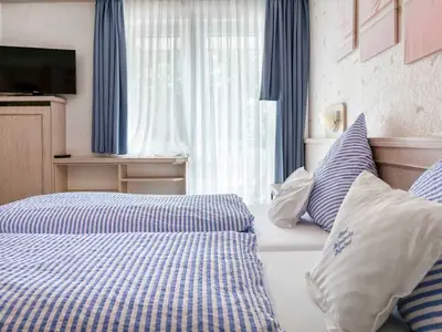 Doppelzimmer für 2 Personen (12 m²) in Helgoland 9/10