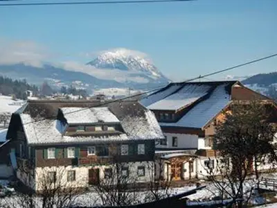Doppelzimmer für 2 Personen (16 m²) in Hermagor 1/10