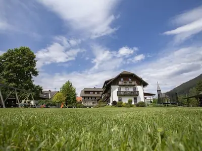 Doppelzimmer für 3 Personen (20 m²) in Hermagor-Pressegger See 1/10