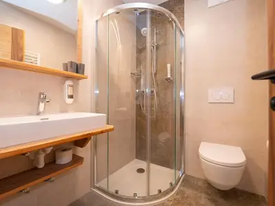 Doppelzimmer für 2 Personen (20 m²) in Hermagor-Pressegger See 3/10