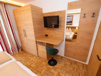 Doppelzimmer für 2 Personen (20 m²) in Hermagor-Pressegger See 4/10