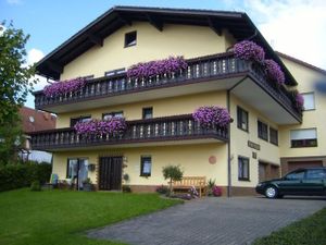 Doppelzimmer für 2 Personen (25 m²) in Hesseneck-Hesselbach