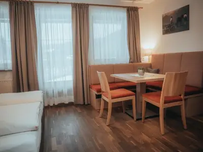 Doppelzimmer für 2 Personen (25 m²) in Hinterstoder 8/10