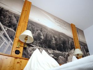 23310783-Doppelzimmer-3-Hirschenwies-300x225-5