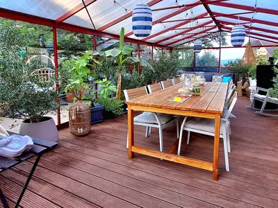 TERRACE, INSIDE, OUTSIDE